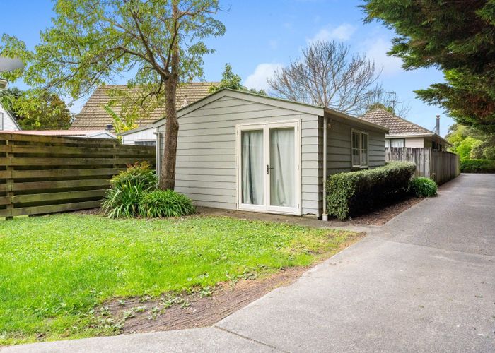  at 2/8 Waldie Grove, Avalon, Lower Hutt