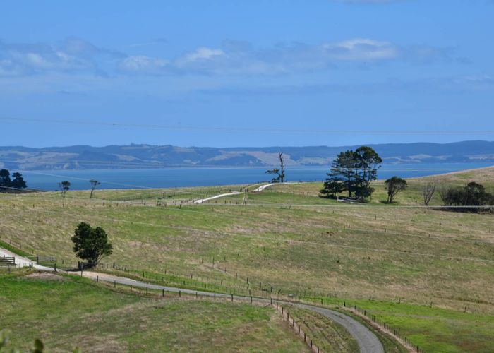 Free property data for 3008 Kaipara Coast Highway, Glorit homes.co.nz