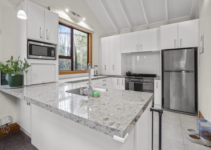  at 7 Kekeno Grove, Tirohanga, Lower Hutt