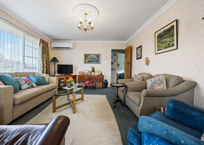  at 275B Clarkin Road, Fairfield, Hamilton