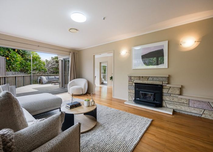 at 89 Aeroview Drive, Beach Haven, North Shore City, Auckland