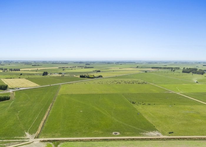  at 1372 Rangitane Road, Tiakitahuna, Palmerston North, Manawatu / Whanganui