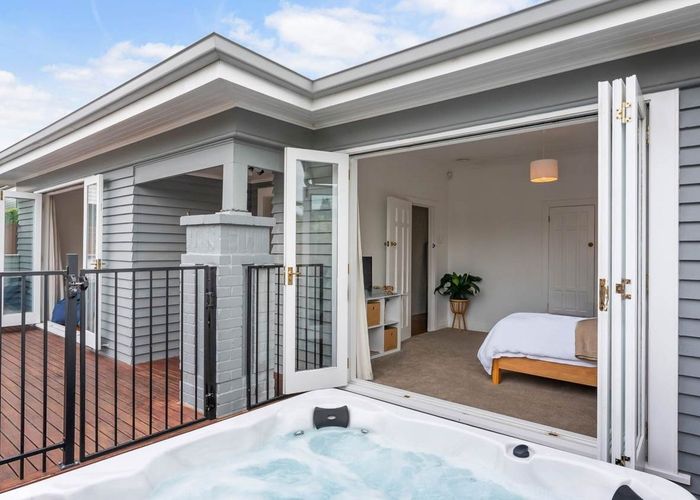  at 110 Riddell Road, Glendowie, Auckland