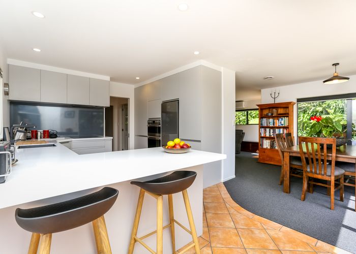  at 3 Park View, Ferndale, New Plymouth