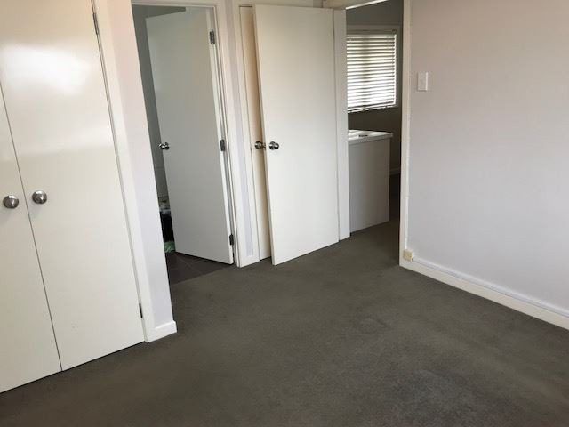  at 4/2 Outhwaite Lane, Grafton, Auckland City, Auckland