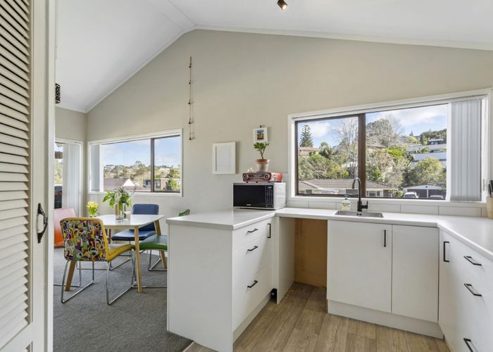  at 1/7 Newstead Avenue, Browns Bay, North Shore City, Auckland