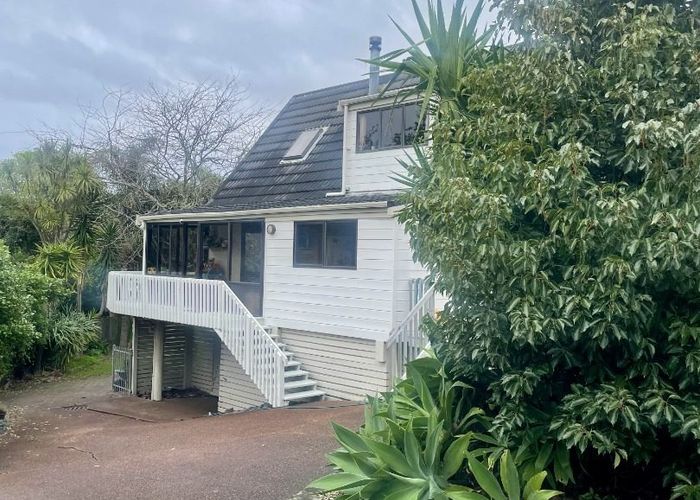  at 8 Zealandia Rd, Manly, Rodney, Auckland