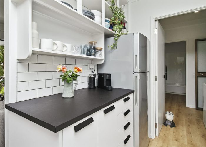  at 2/208 Rangatira Road, Beach Haven, Auckland
