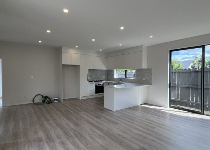  at 29C Bolton Street, Blockhouse Bay, Auckland
