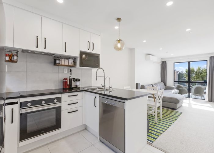  at 12/18 Hewlett Rd, Massey, Waitakere City, Auckland