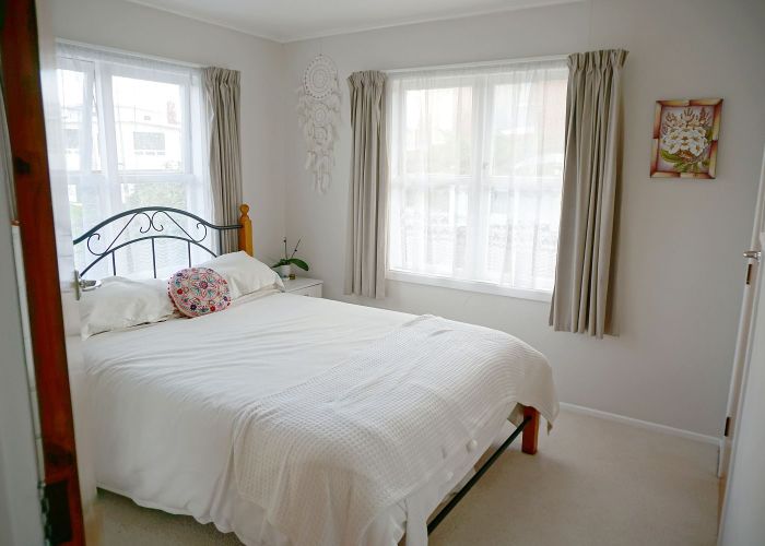  at 1/18 Fowler Street, Northcote, North Shore City, Auckland