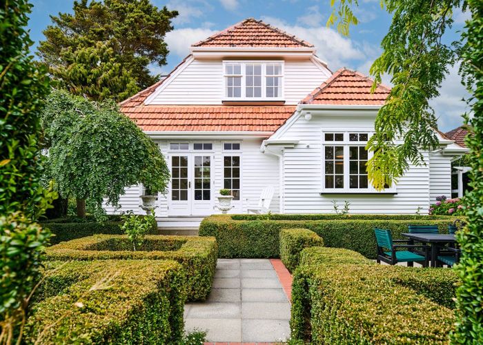  at 25 and 23A Military Road, Boulcott, Lower Hutt, Wellington