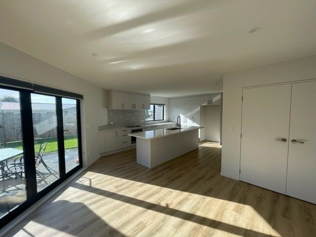 at 22 Vincent Street, Howick, Auckland