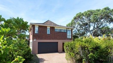  at 1/7 Scarboro Terrace, Murrays Bay, Auckland