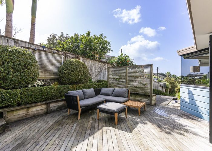  at 2/82 Hebron Road, Waiake, North Shore City, Auckland