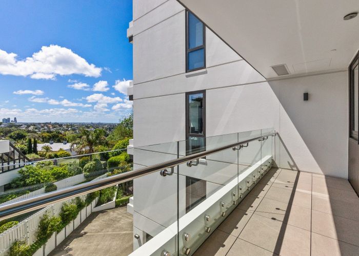  at 204/308 Remuera Road, Remuera, Auckland City, Auckland