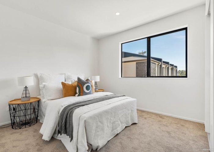  at 7/65A Hogans Road, Glenfield, North Shore City, Auckland