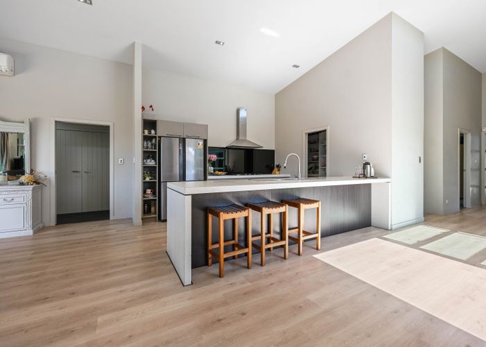  at 14 Hensley Crescent, Flagstaff, Hamilton