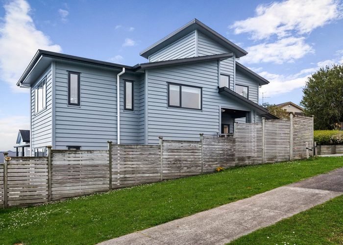  at 11 Matisse Drive, West Harbour, Waitakere City, Auckland