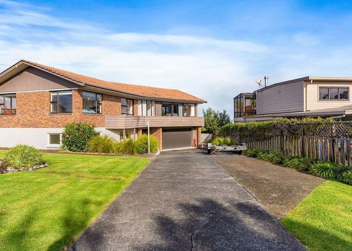  at 37 Toroa Street, Torbay, Auckland