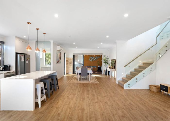  at 15 Eric Gifford Drive, Ranui, Waitakere City, Auckland