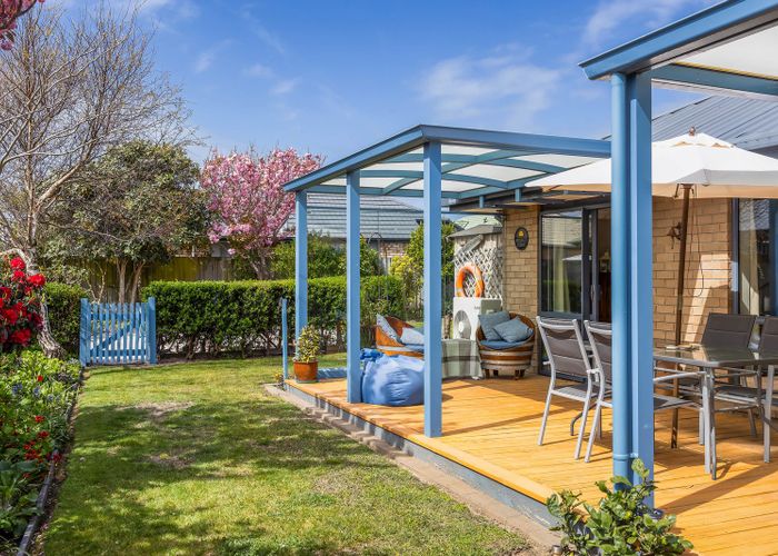  at 62 Aston Drive, Waimairi Beach, Christchurch