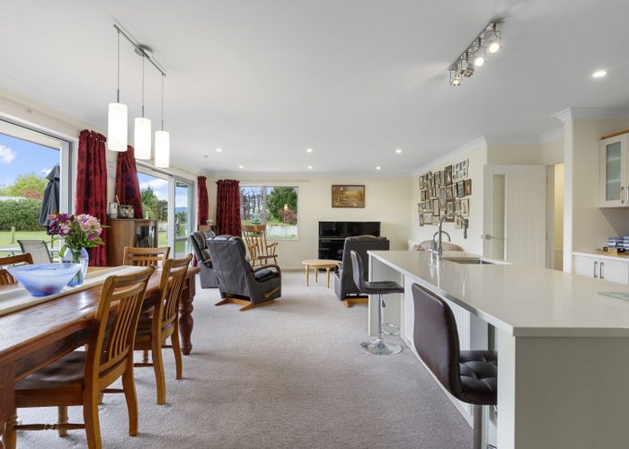  at 2 McHugh Crescent, Darfield, Darfield