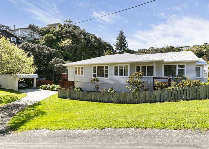 at 1 Melrose Road, Island Bay, Wellington