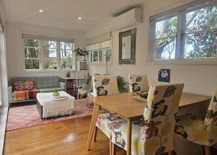  at 19 Kowhatu Road, Greenlane, Auckland City, Auckland