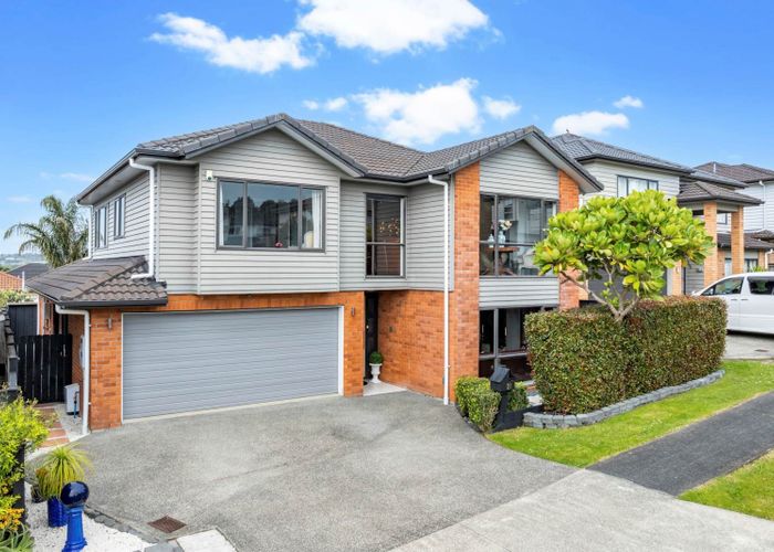  at 21 Seresin Crescent, Flat Bush, Manukau City, Auckland