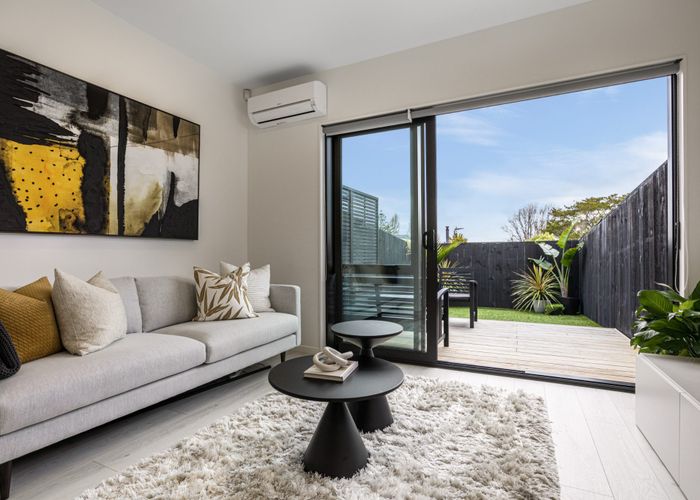  at 4 Mana Place, Te Atatu Peninsula, Auckland