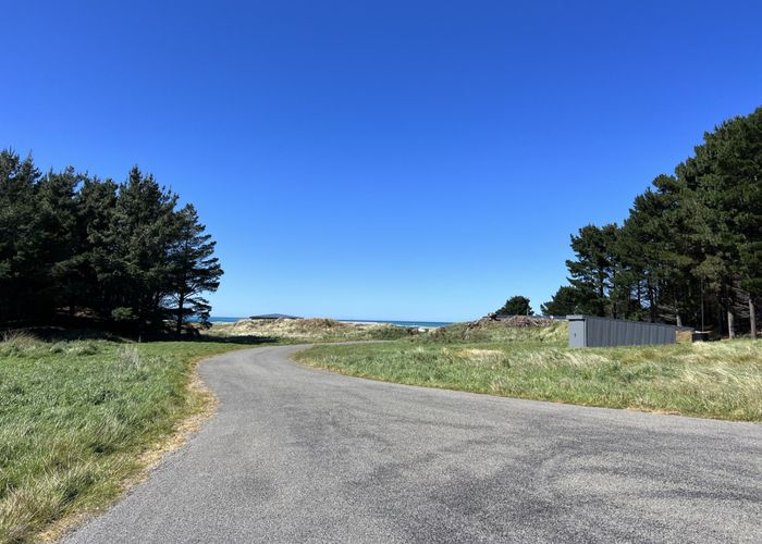  at 28 Reefview Way, Flat Point