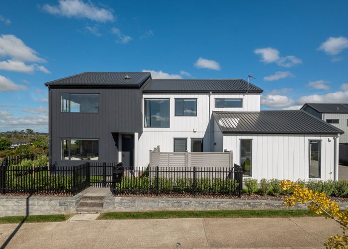  at 17 Park Green Avenue, Karaka, Franklin, Auckland