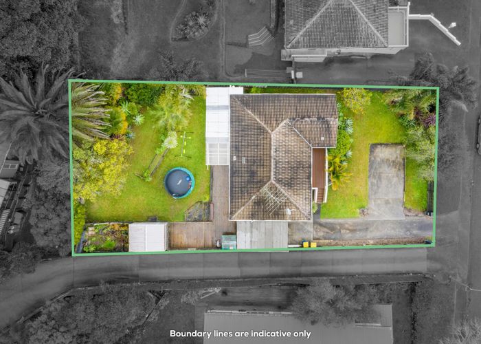  at 9 Beaudine Avenue, Glenfield, North Shore City, Auckland