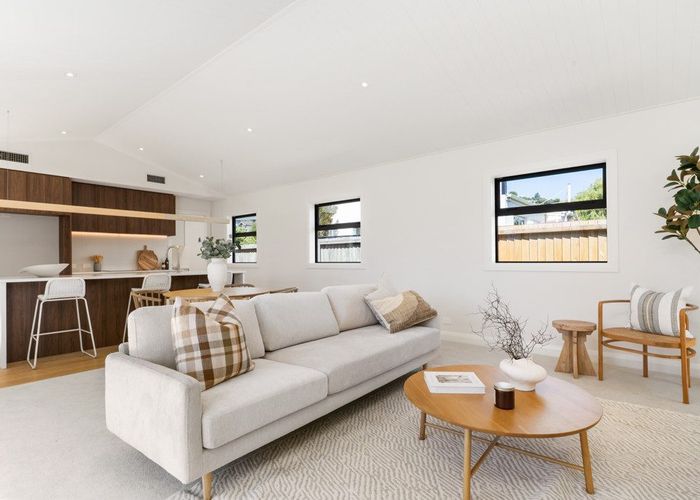  at 157 Centaurus Road, St. Martins, Christchurch City, Canterbury