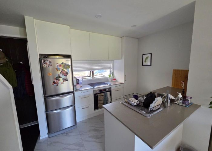  at 9/3 Fairdale Pl, Birkdale, North Shore City, Auckland