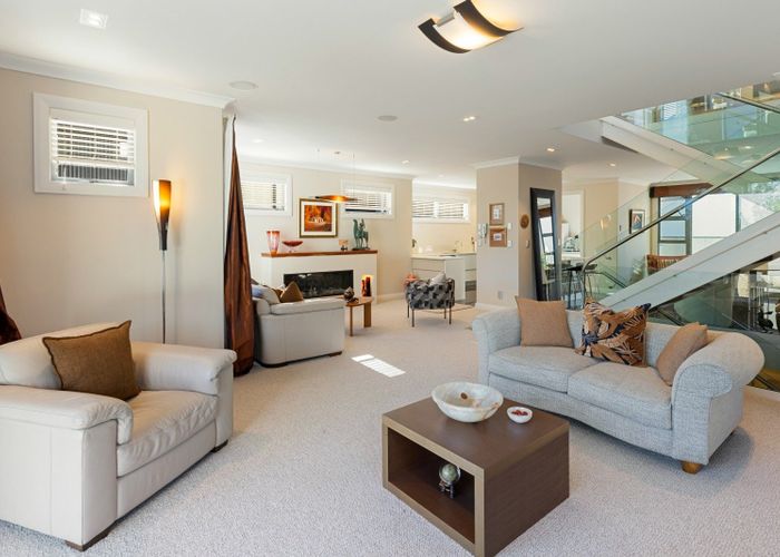 at 5 Lake Domain Drive, Hamilton Lake, Hamilton, Waikato