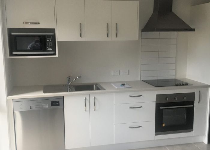  at 2/113 Knighton Road, Hillcrest, Hamilton, Waikato