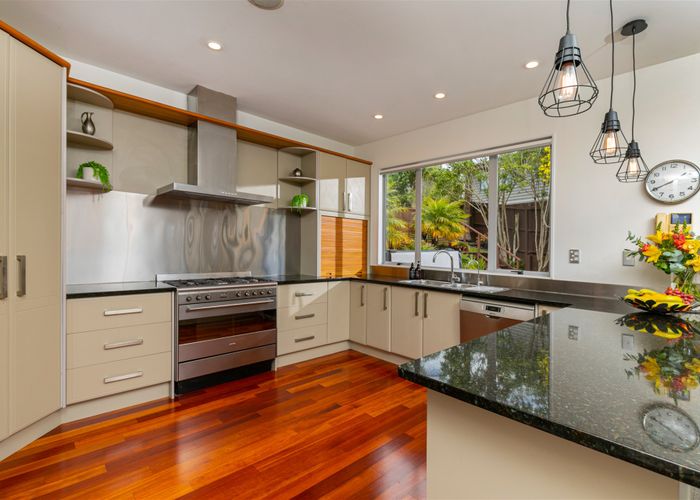  at 23 George Deane Place, Greenhithe, Auckland