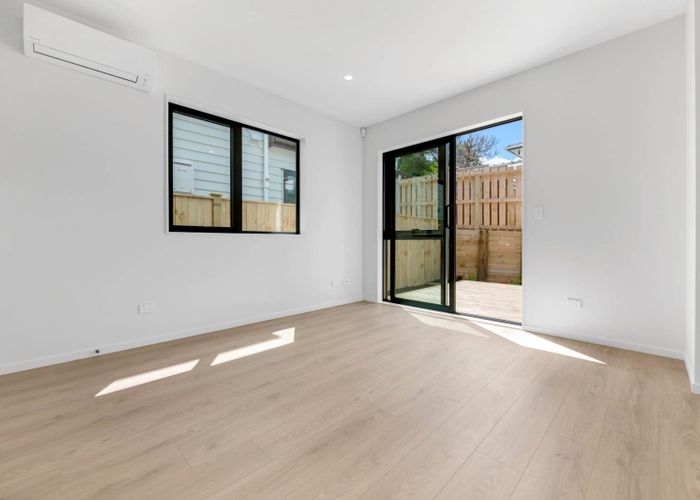  at 2/7 Edgar Pearce Place, Howick, Manukau City, Auckland