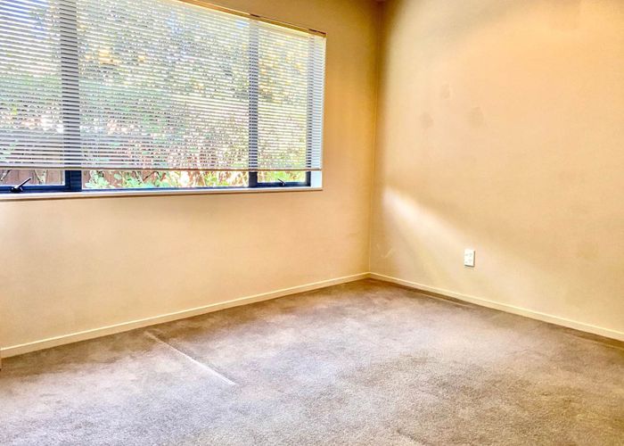  at 20 Piriti Drive, Te Atatu Peninsula, Auckland