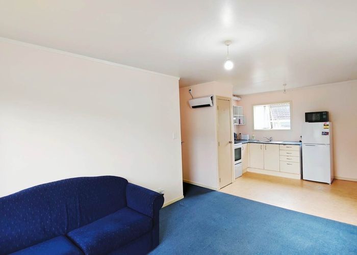  at 1/77 Awaruku Road, Torbay, North Shore City, Auckland