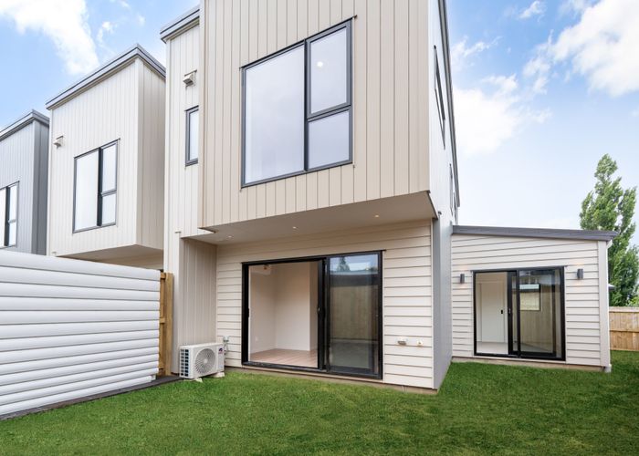  at 2/26 Alamein Road, Panmure, Auckland City, Auckland
