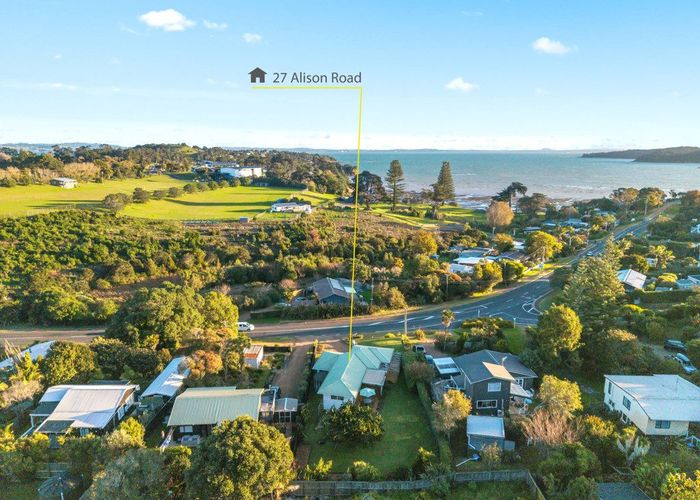  at 27 Alison Road, Surfdale, Waiheke Island, Auckland