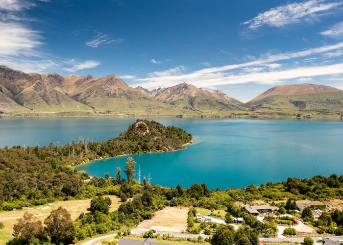  at 8 Fishermans Lane, Mount Creighton, Queenstown-Lakes, Otago