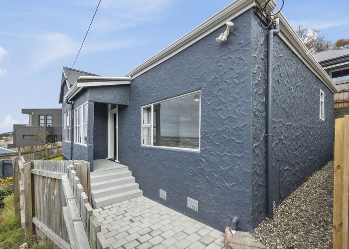  at 11 Elm Row, Dunedin Central, Dunedin