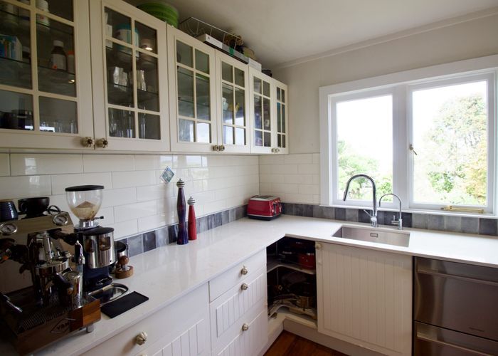  at 12 Quadrant Road, Onehunga, Auckland