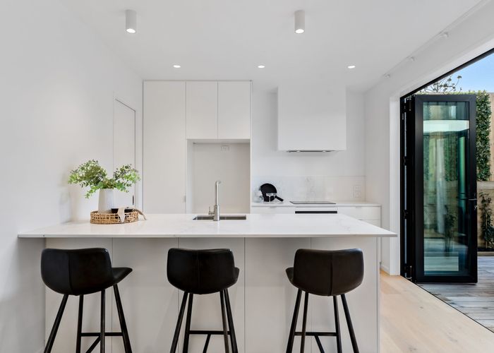  at 31C Lake Pupuke Drive, Takapuna, North Shore City, Auckland