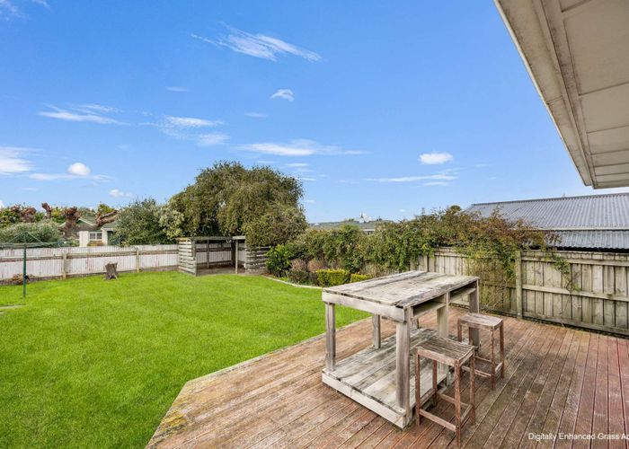  at 213 Park Road North, Parkvale, Hastings, Hawke's Bay