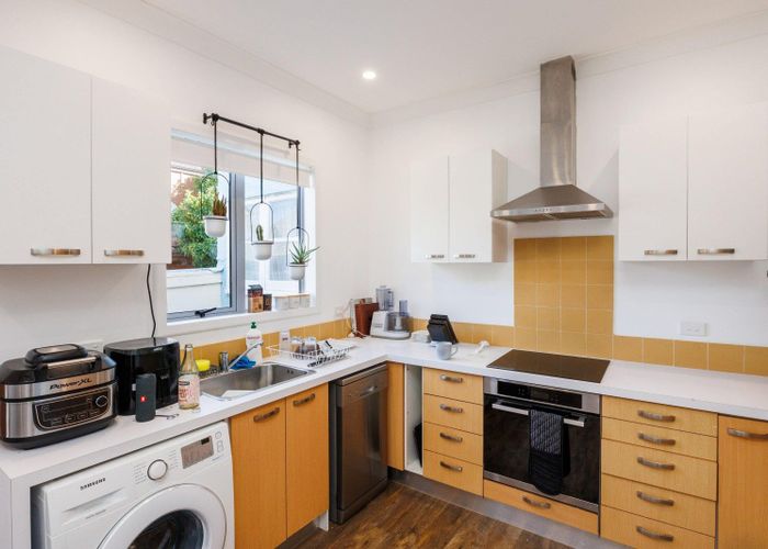  at 5/185 Fitzherbert Avenue, West End, Palmerston North, Manawatu / Whanganui